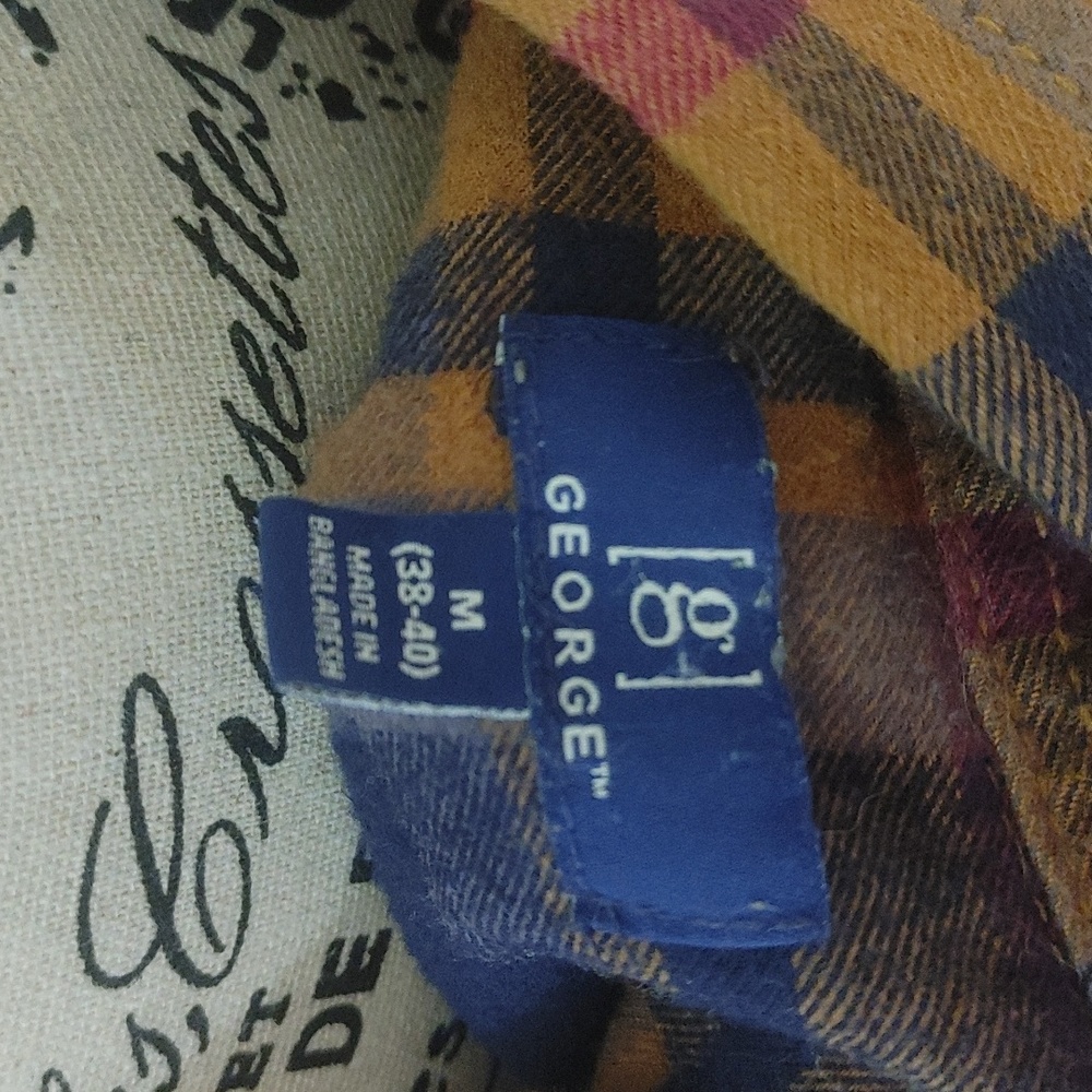Men's Plaid Button Up - Picture 3 of 4